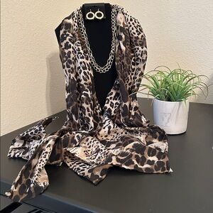 Elegant Gold Chain Necklace and Earring Set with Scarf.